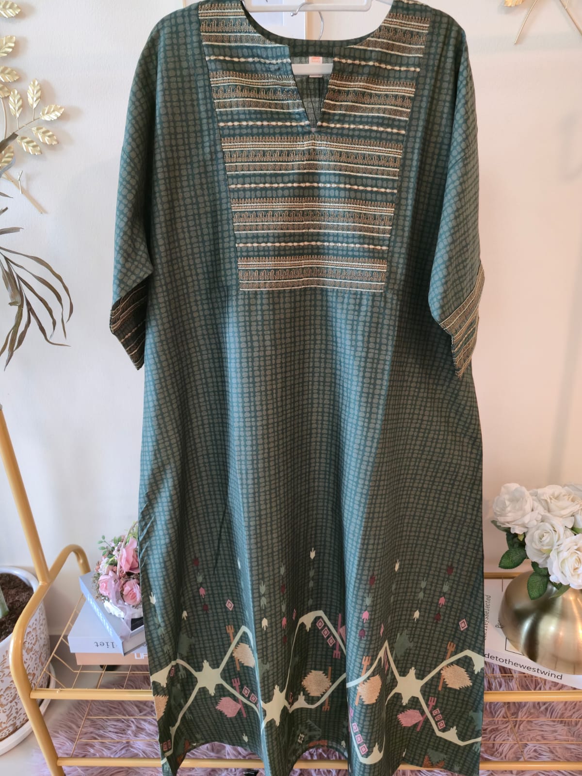 Title: Elegant Dark Green Printed A-Line Kurta for Women - Image 5