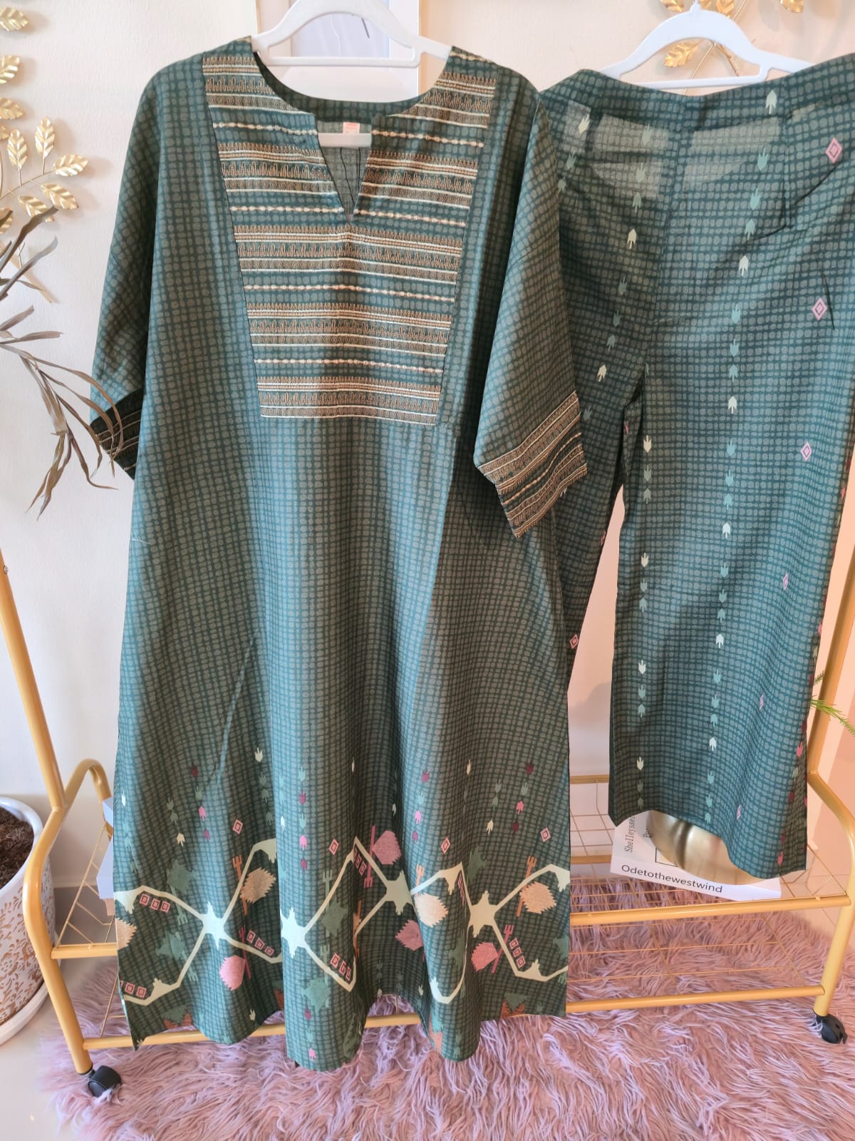 Title: Elegant Dark Green Printed A-Line Kurta for Women - Image 3