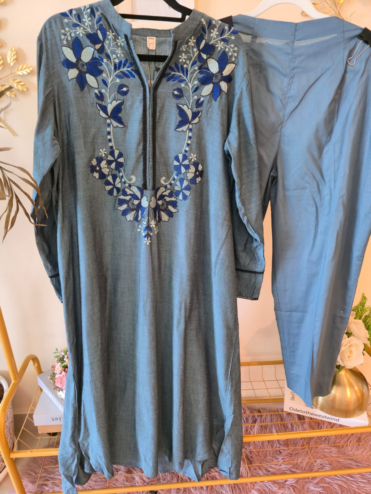 Title: Midnight Blue Floral Embroidered Kurta Set - Image 2