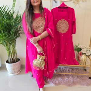 Title: Ready to wear  Hot Pink Pure Mul chanderi Calcutta zari Hand Embroidered Kurta Set with Dupatta 