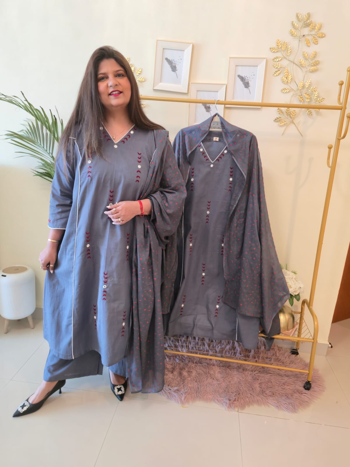 Title Elegant Charcoal Grey Embroidered Kurta Set with Dupatta - Image 4