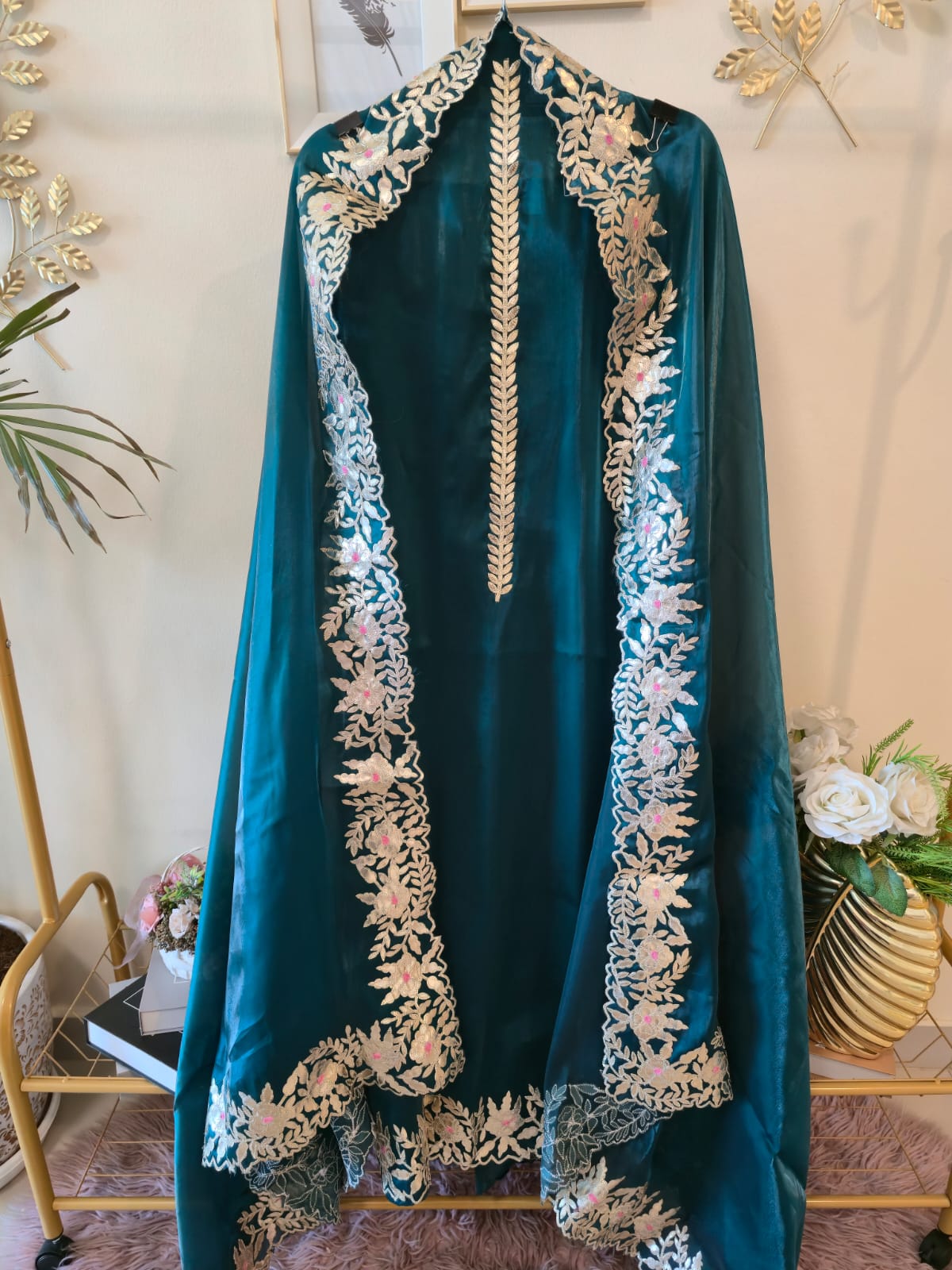 Bottle green pure viscose fendi unstich three peice suit - Image 6