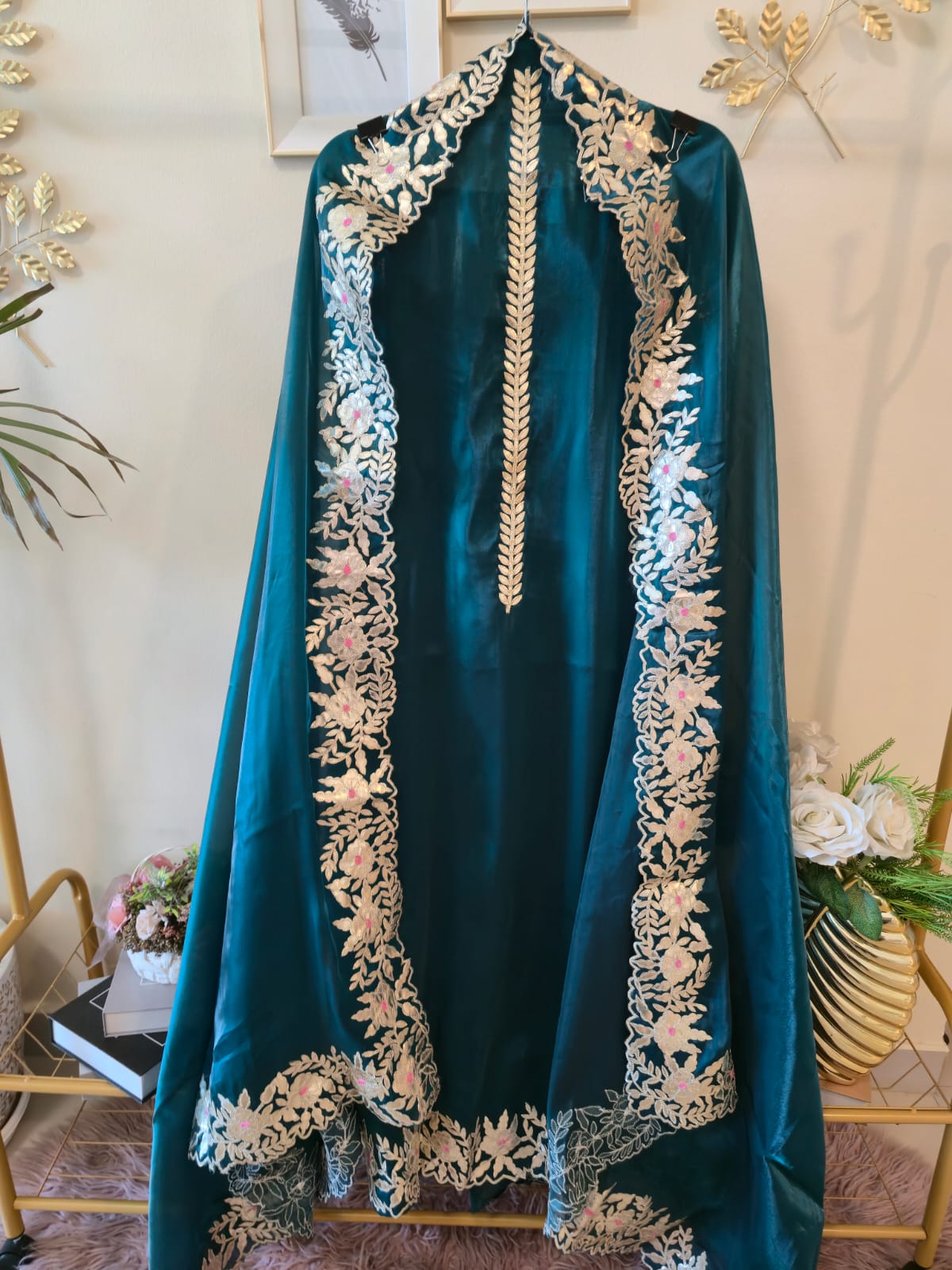 Bottle green pure viscose fendi unstich three peice suit - Image 5