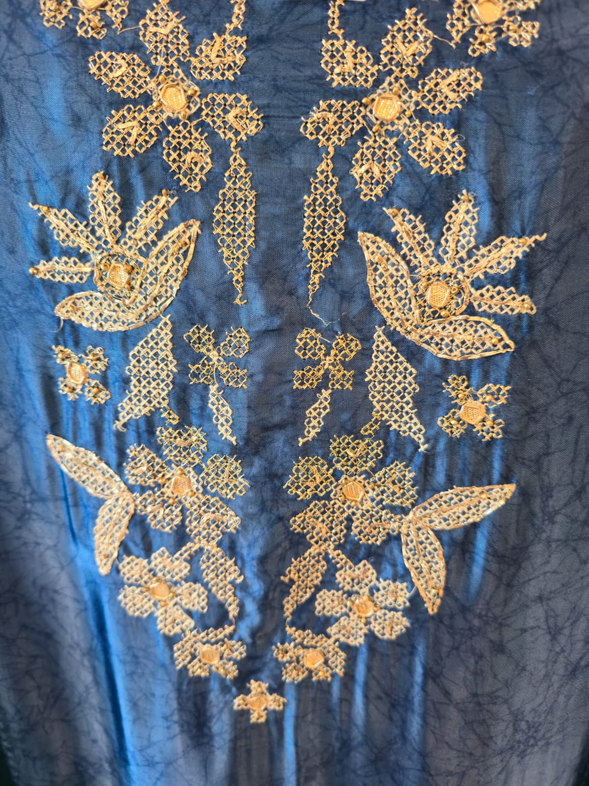 Crafted current blue pure gaji silk unstiched three peice suit. - Image 3