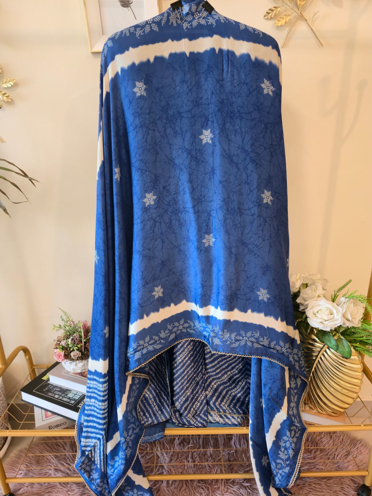 Crafted current blue pure gaji silk unstiched three peice suit. - Image 2