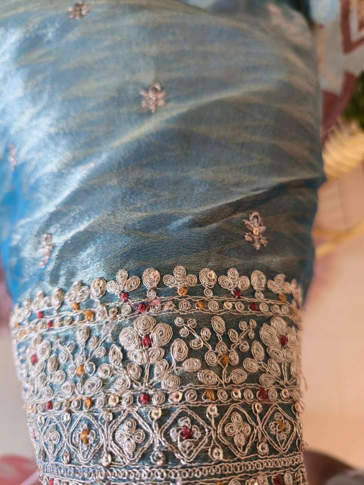 Elegant shades of blue grey unstiched silk three peice suit - Image 4