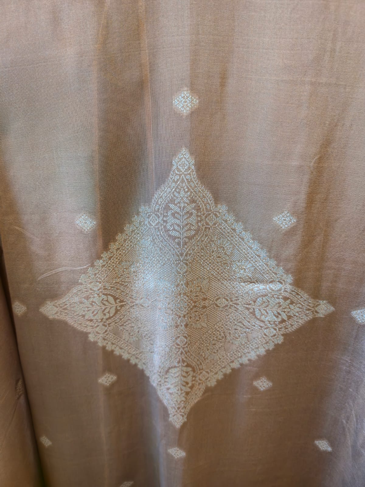 Mettalic Dusty Rose pure bhagalpuri banglori Silk Suit with Silver Floral Weave unstich three peice suit - Image 3