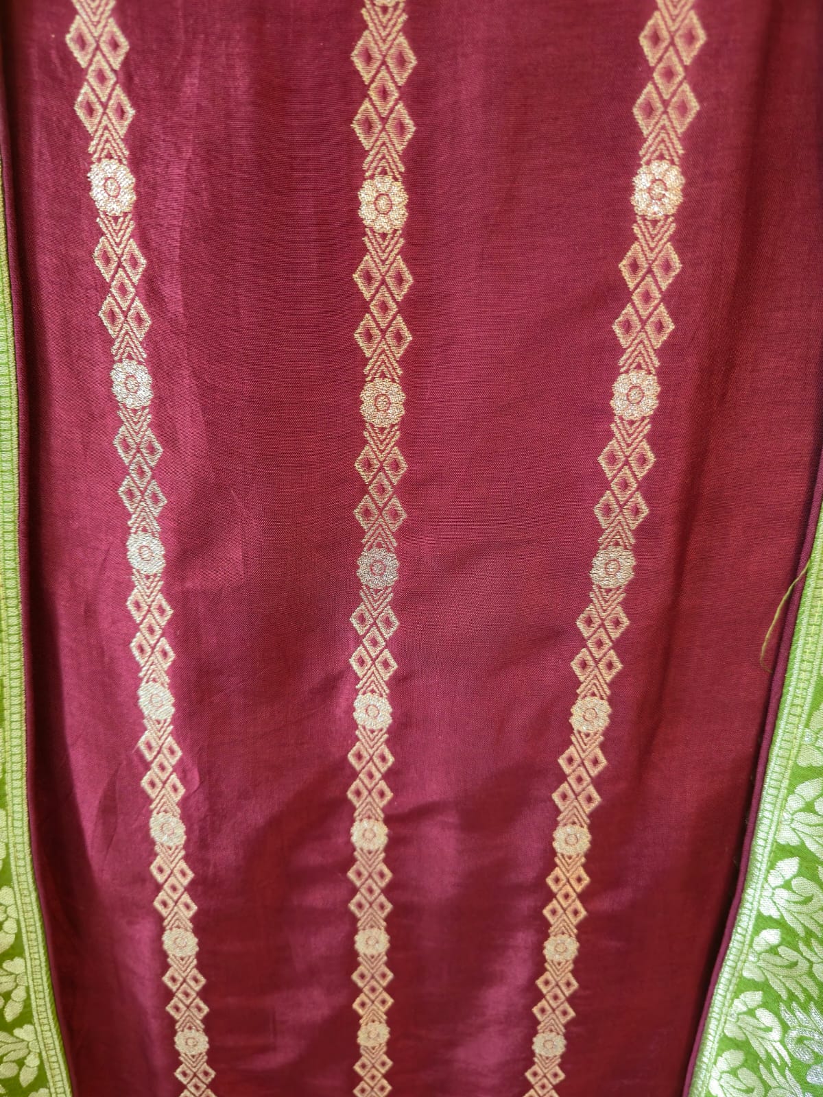 Pure Georgette slik blend Royal Maroon & Olive Green Woven Unstitched Suit with Zari Dupatta - Image 6