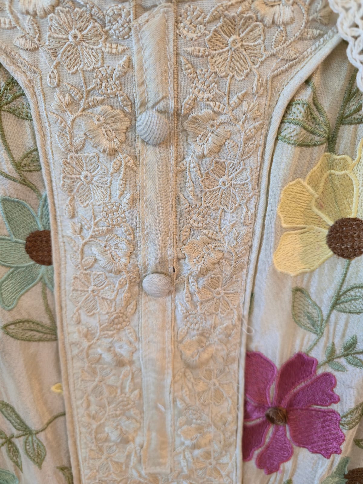 Ivory Shimmer Silk unstiched three peice suit with Multi-Floral Embroidery - Image 6